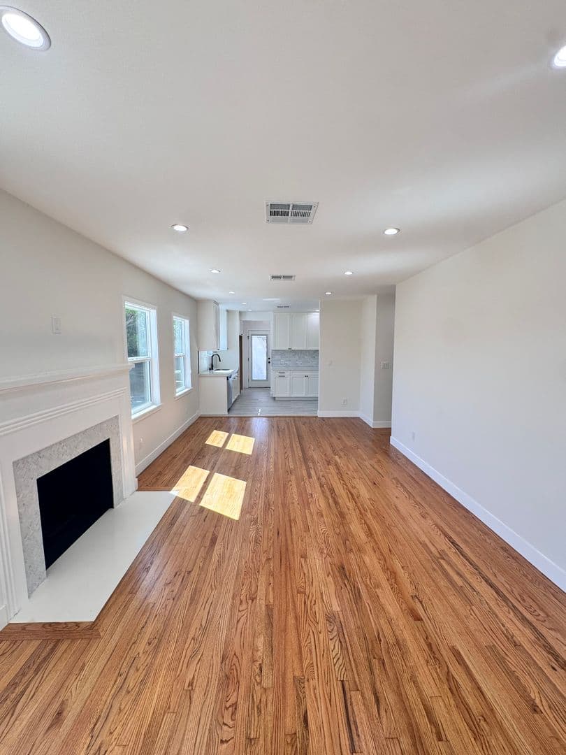 Montebello House: 1317 S Montebello Blvd