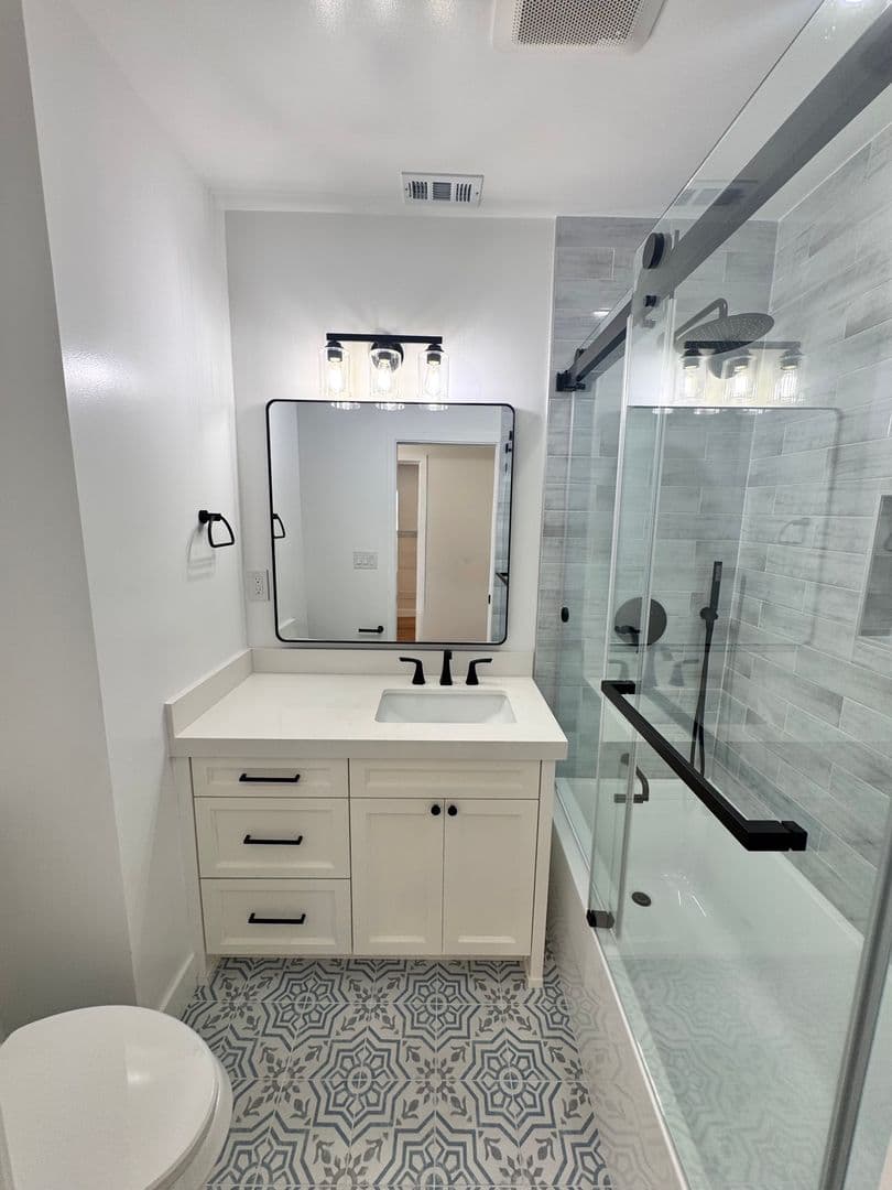 Montebello House: 1317 S Montebello Blvd