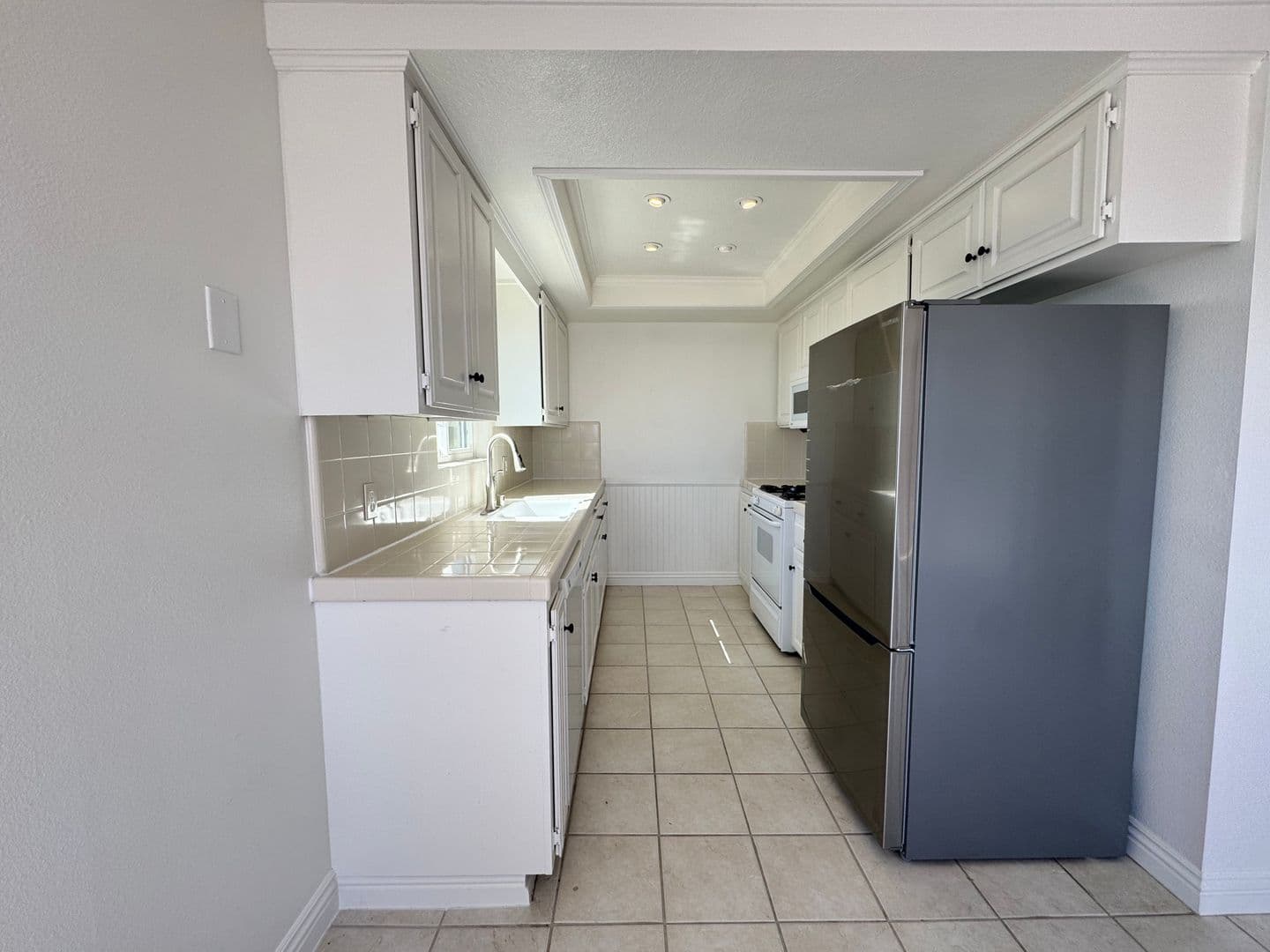 San Pedro House: 3500 S Peck Ave