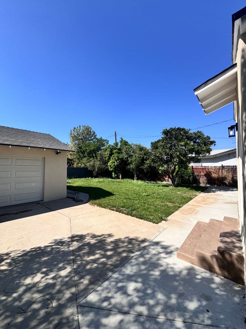 Montebello House: 1317 S Montebello Blvd