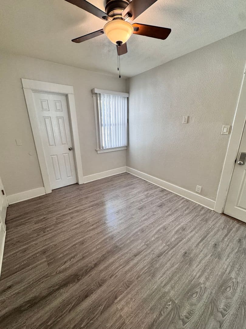 Long Beach House: 827 Martin Luther King Jr