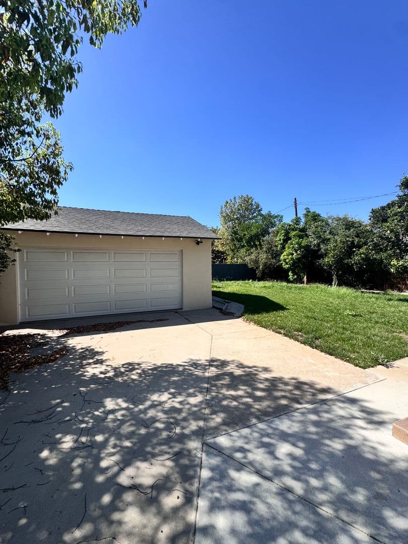 Montebello House: 1317 S Montebello Blvd