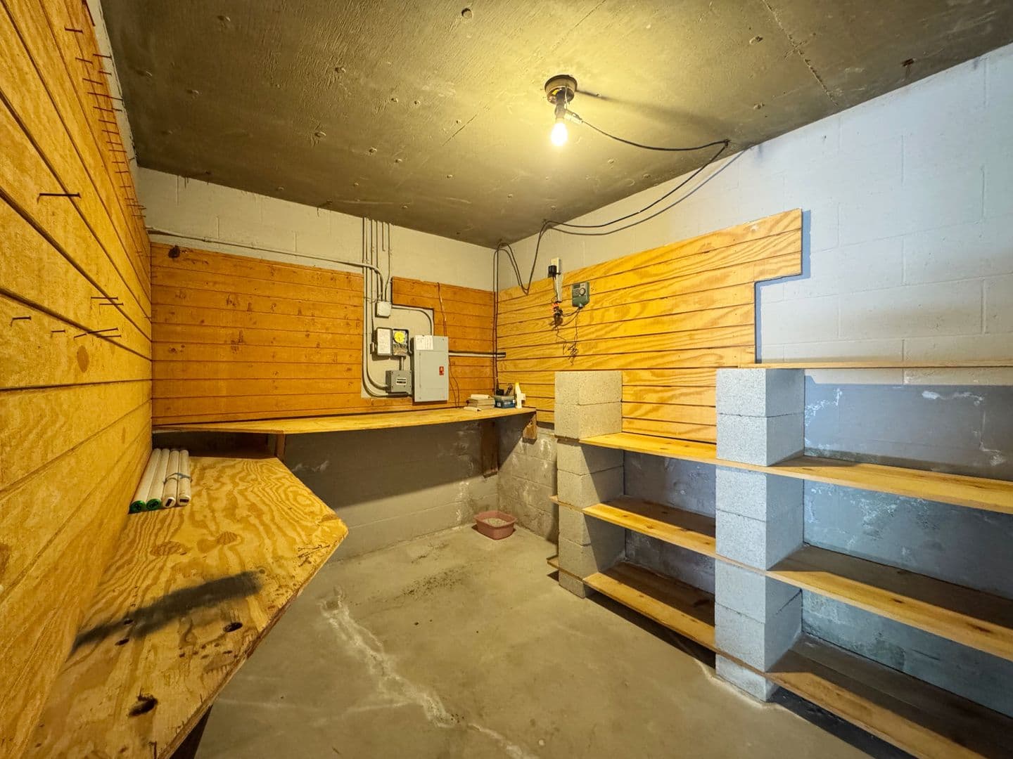 San Pedro House: 3500 S Peck Ave