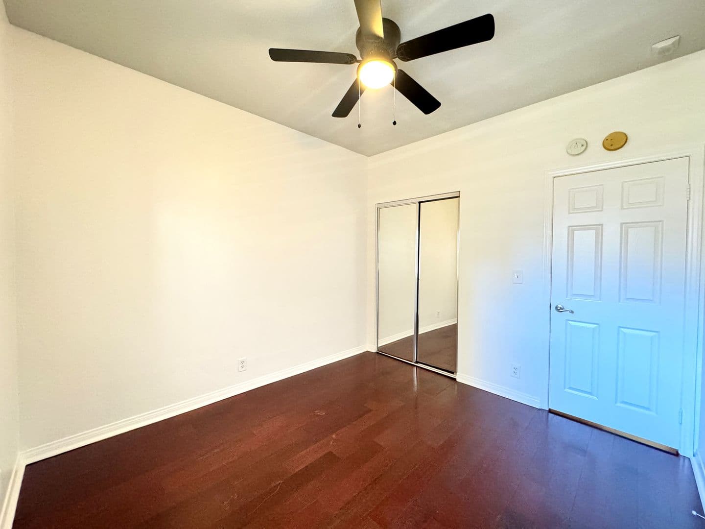 Long Beach House: 1145 Roswell Ave