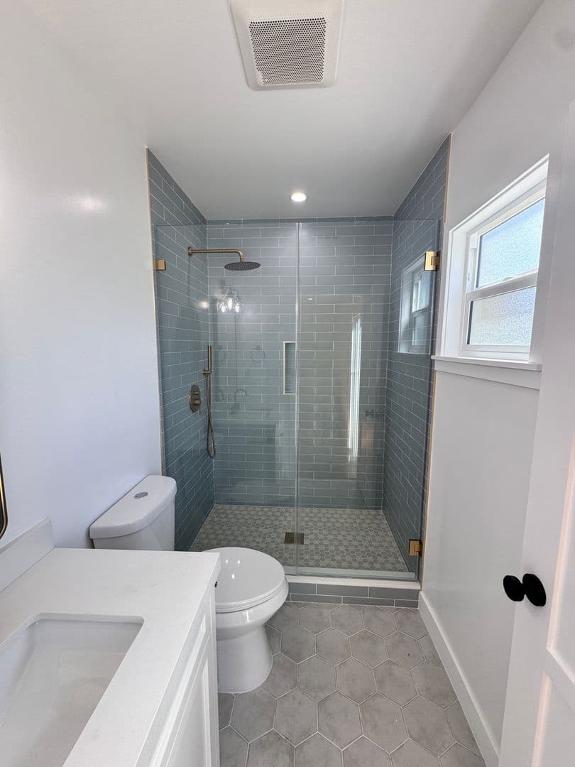 Montebello House: 1317 S Montebello Blvd