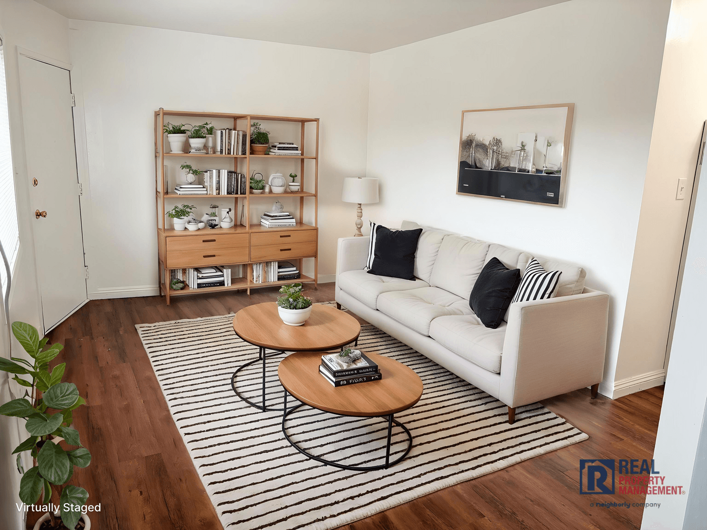 La Puente Apartment: 15501 Loukelton St