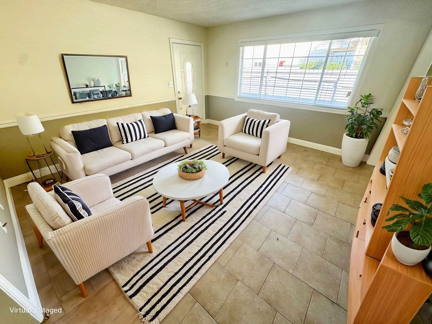 PASADENA Apartment: 2464 Oneida Street