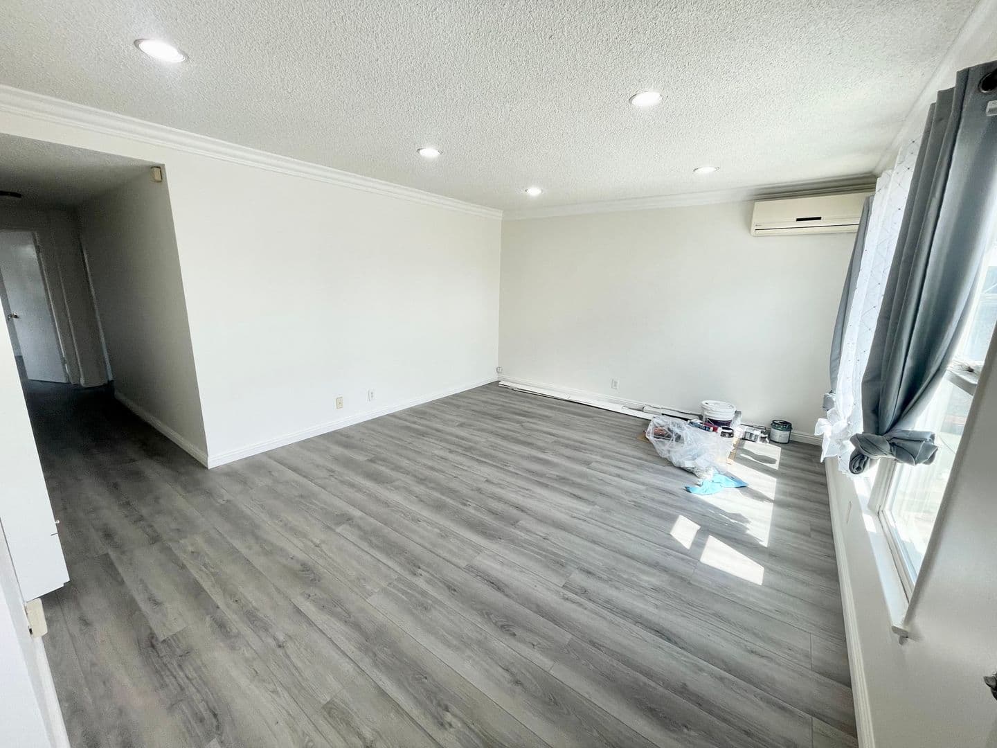 San Gabriel Apartment: 155 W Norwood Pl