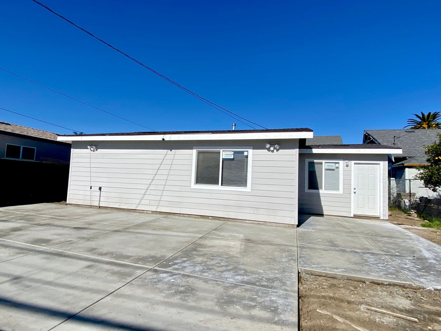 Pomona Apartment: 748 Hawthorne Pl
