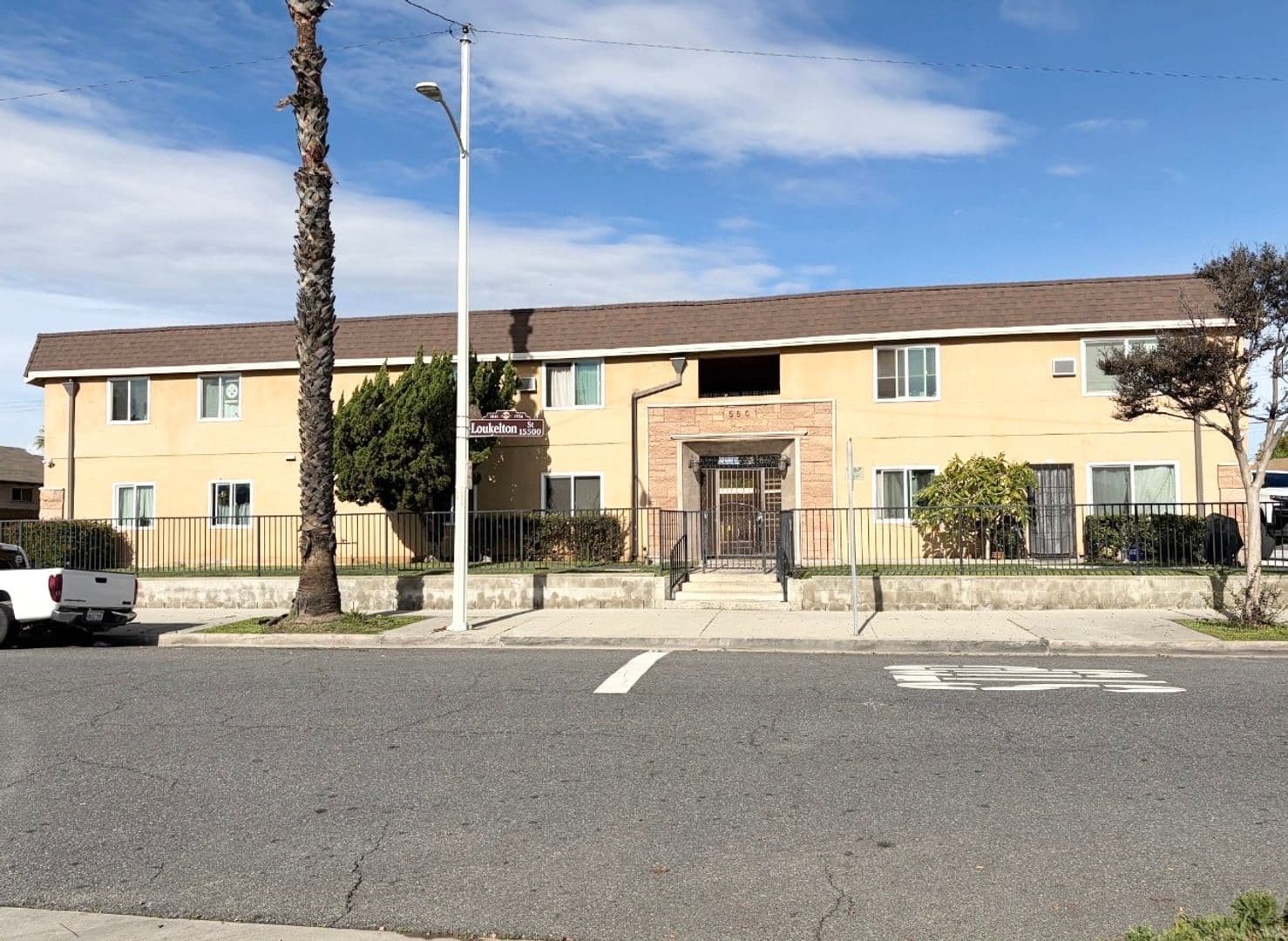 La Puente Apartment: 15501 Loukelton St