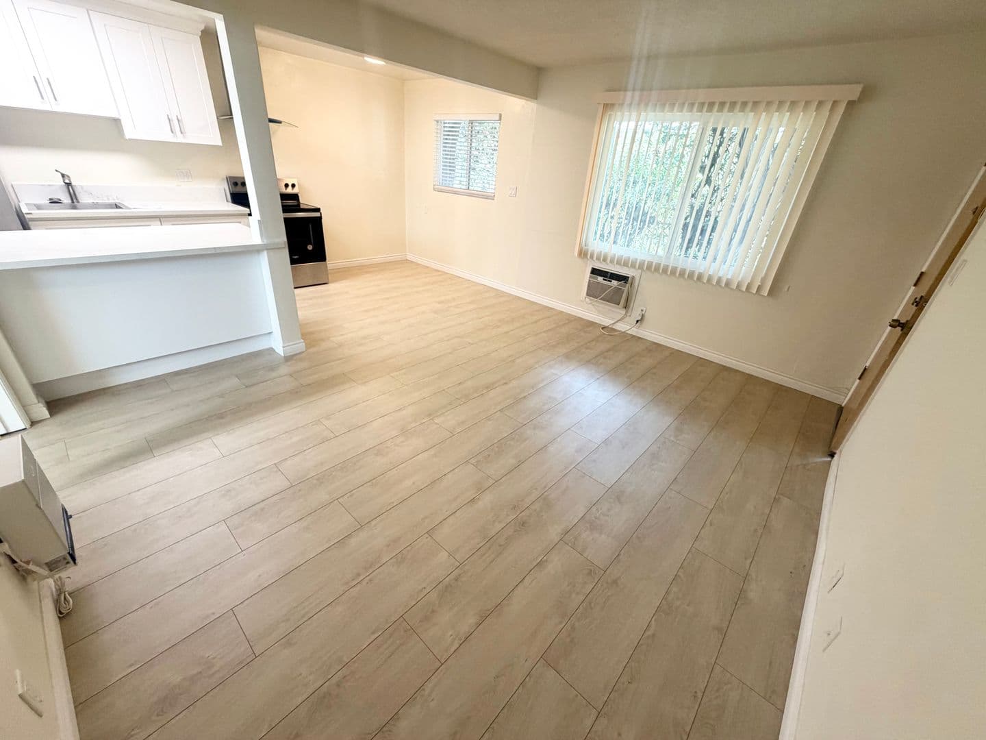Alhambra Apartment: 109-111 N Marguerita Ave