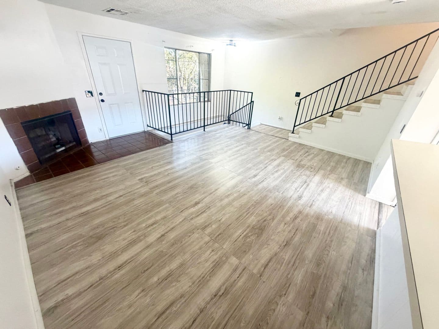 El Monte Apartment: 3621 La Madera Ave