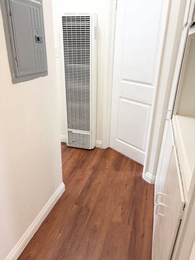 La Puente Apartment: 15501 Loukelton St
