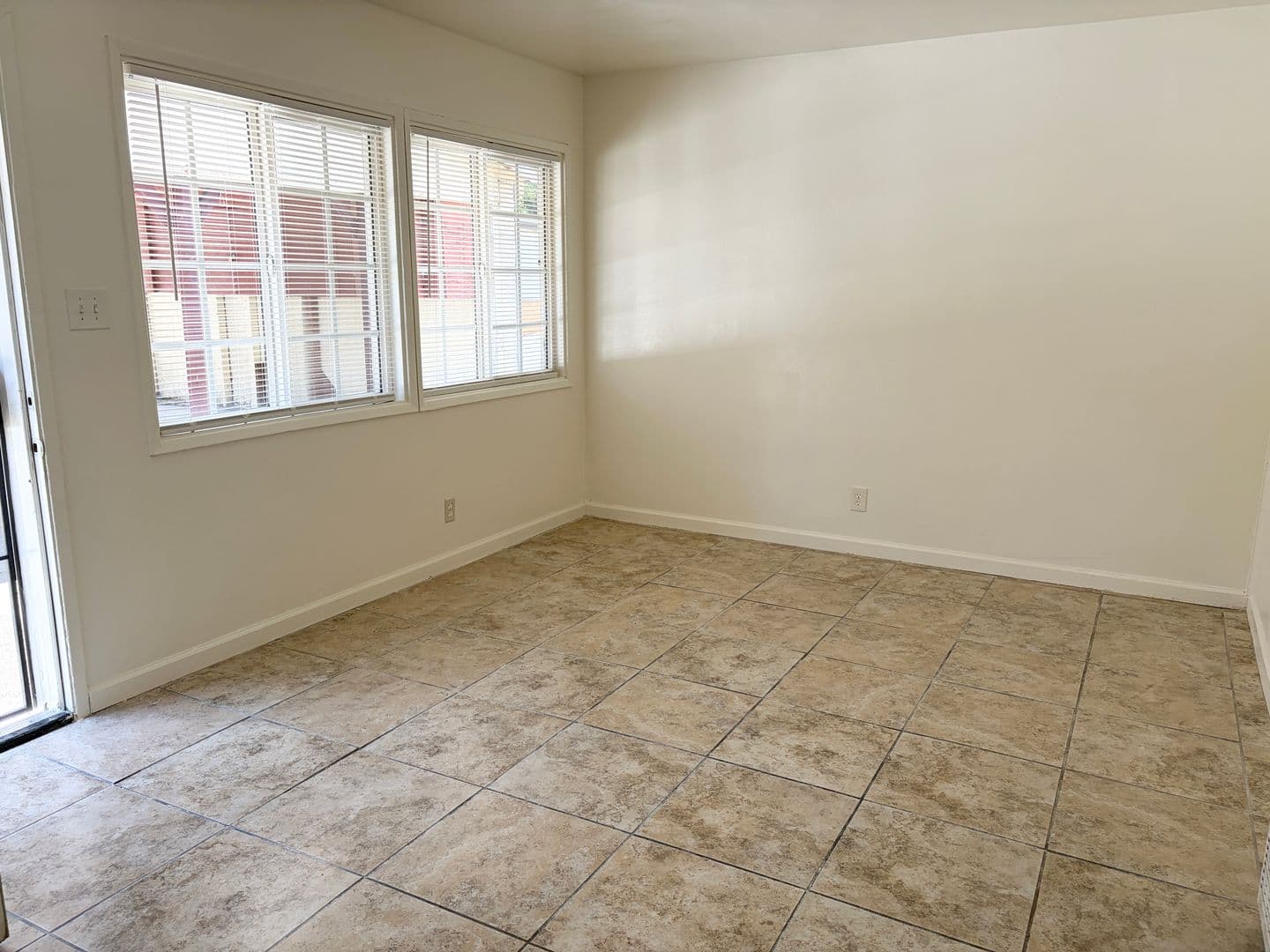 La Puente Apartment: 15501 Loukelton St