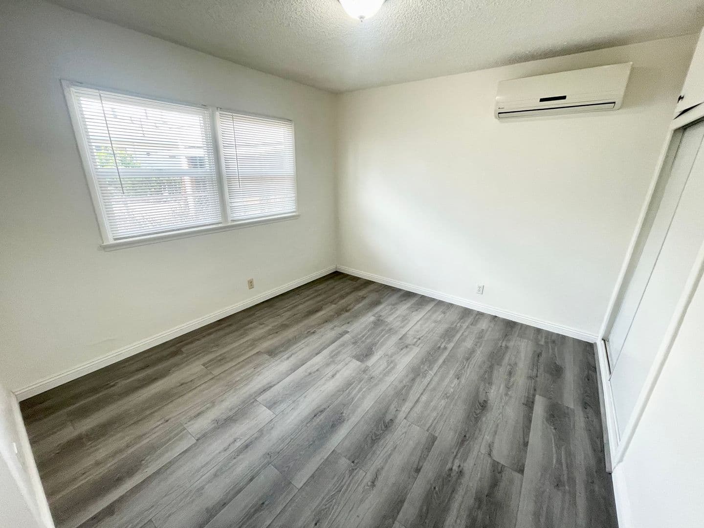 San Gabriel Apartment: 155 W Norwood Pl