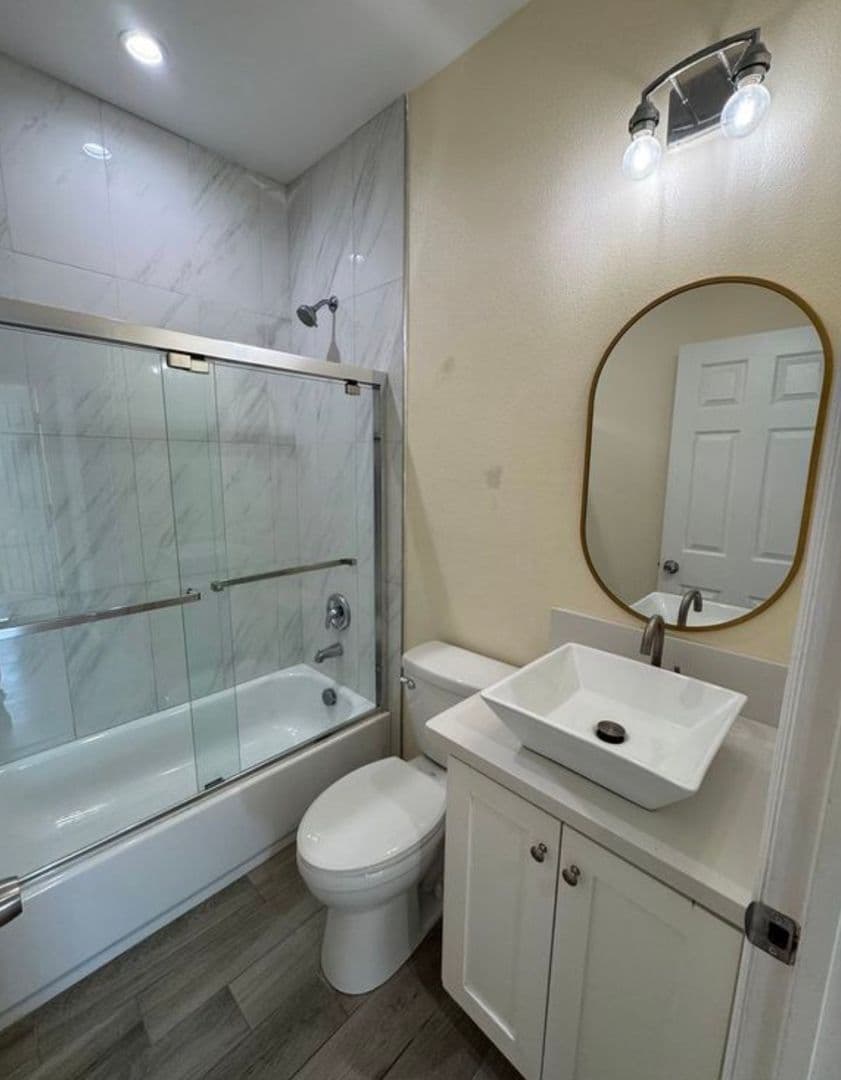 La Puente Apartment: 15745 Hayland Street