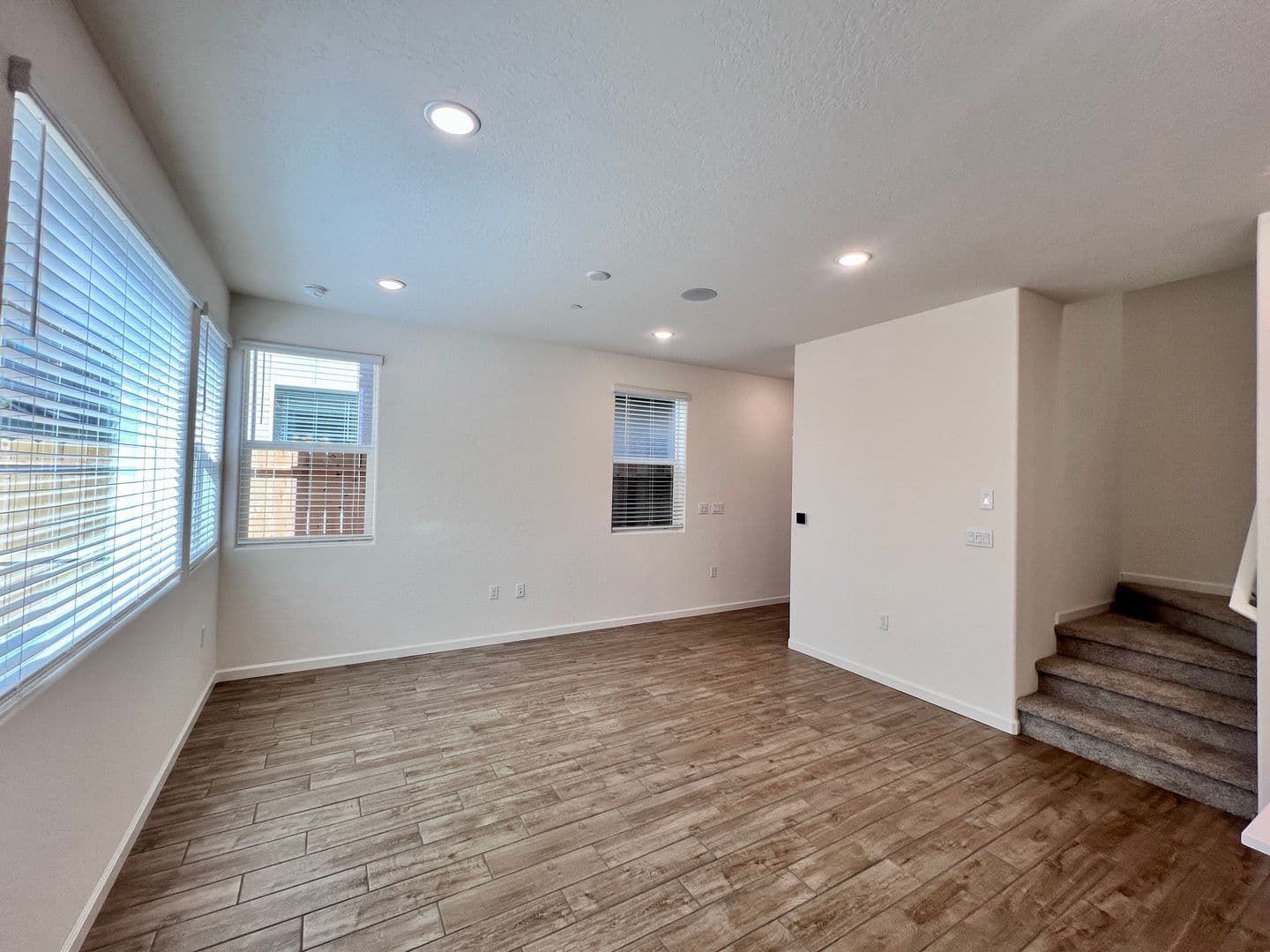 Clovis House: 1526 Woodhill Ln.