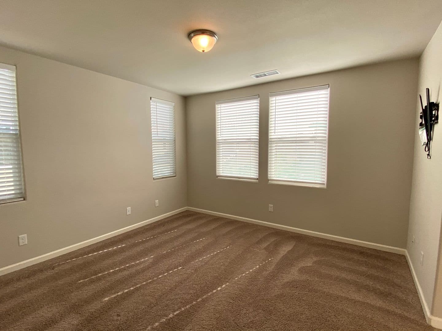 Clovis House: 2547 Legacy Dr.