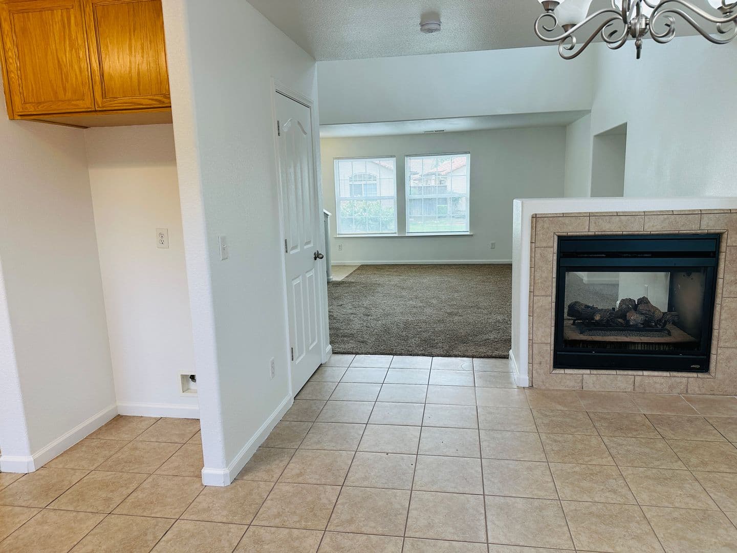 Madera House: 227 River Point