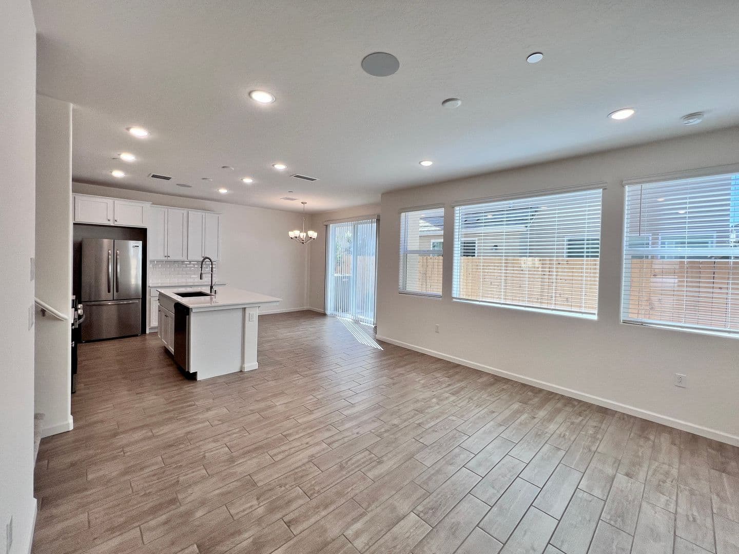 Clovis House: 1526 Woodhill Ln.