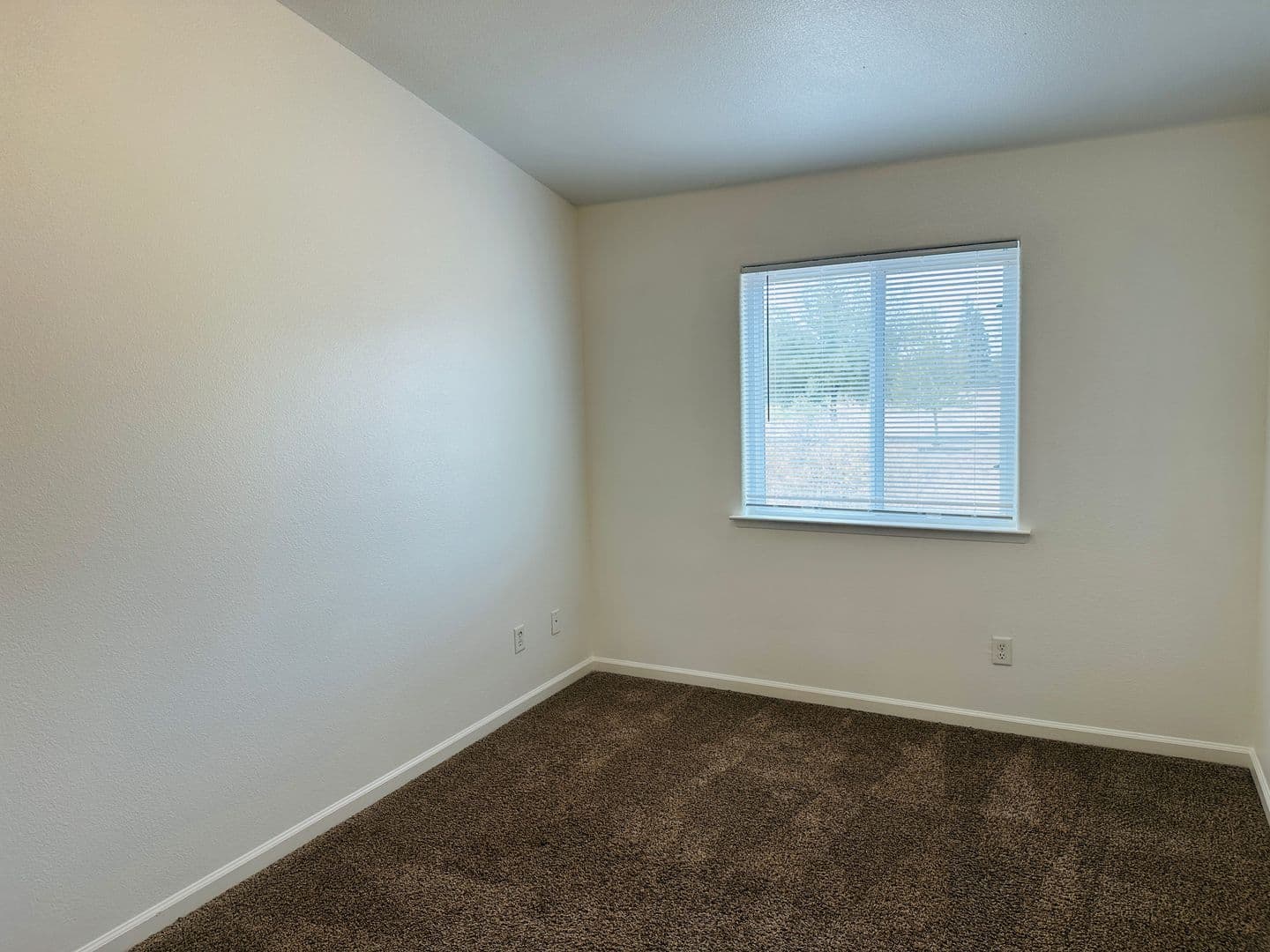Madera House: 227 River Point