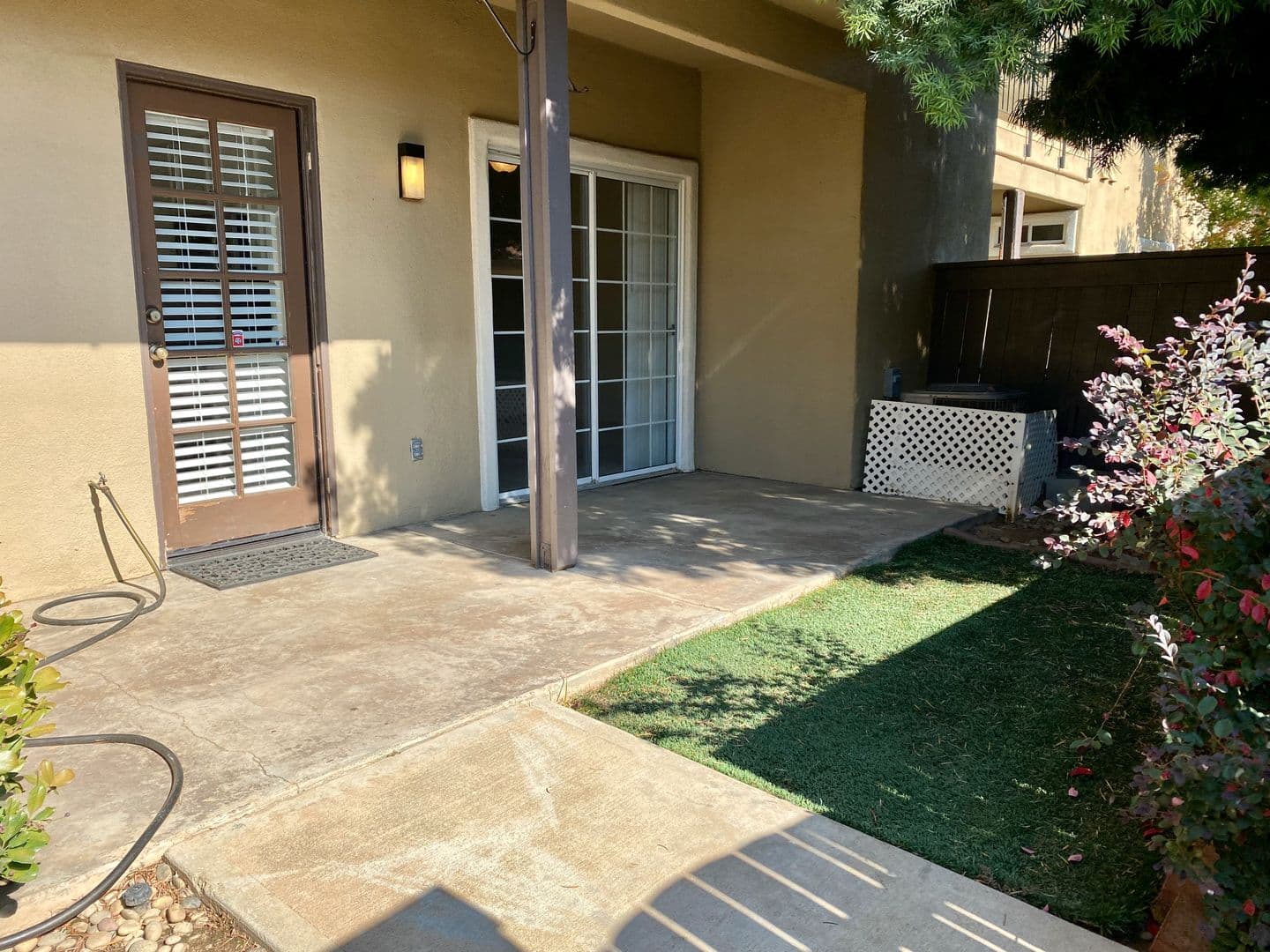 Fresno Condo: 8153 N. Cedar Ave. #114