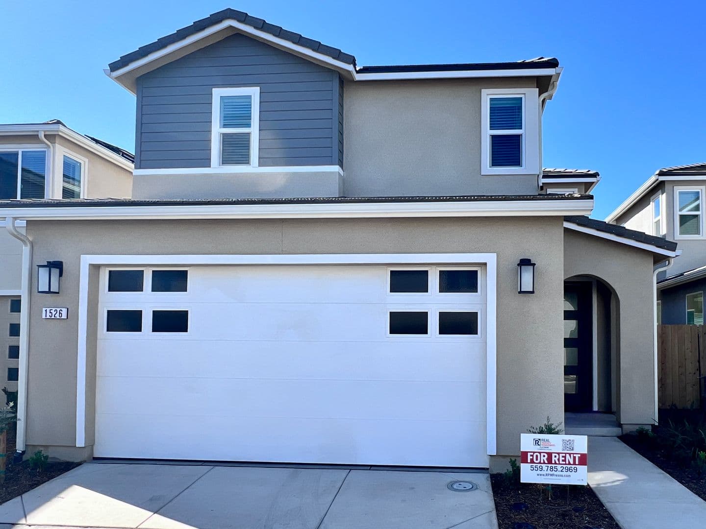 Clovis House: 1526 Woodhill Ln.