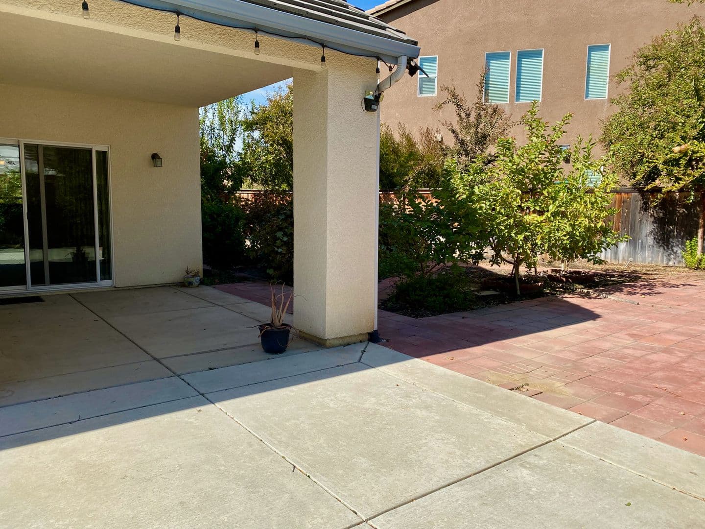 Fresno House: 8616 N. Garden Ave.