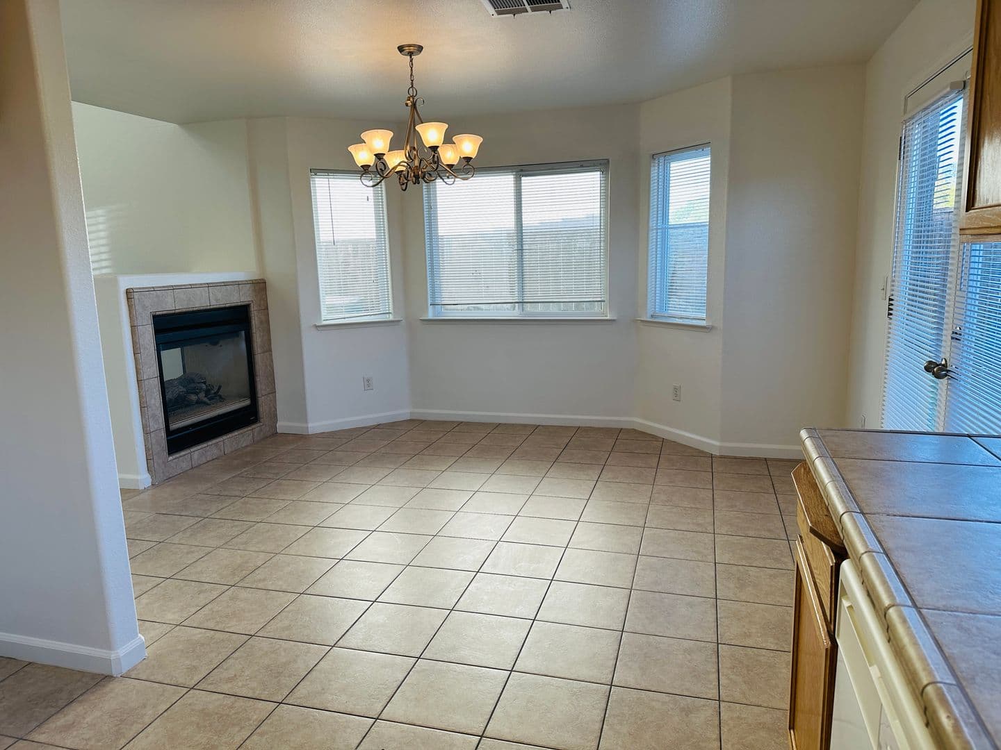 Madera House: 233 River Pt.
