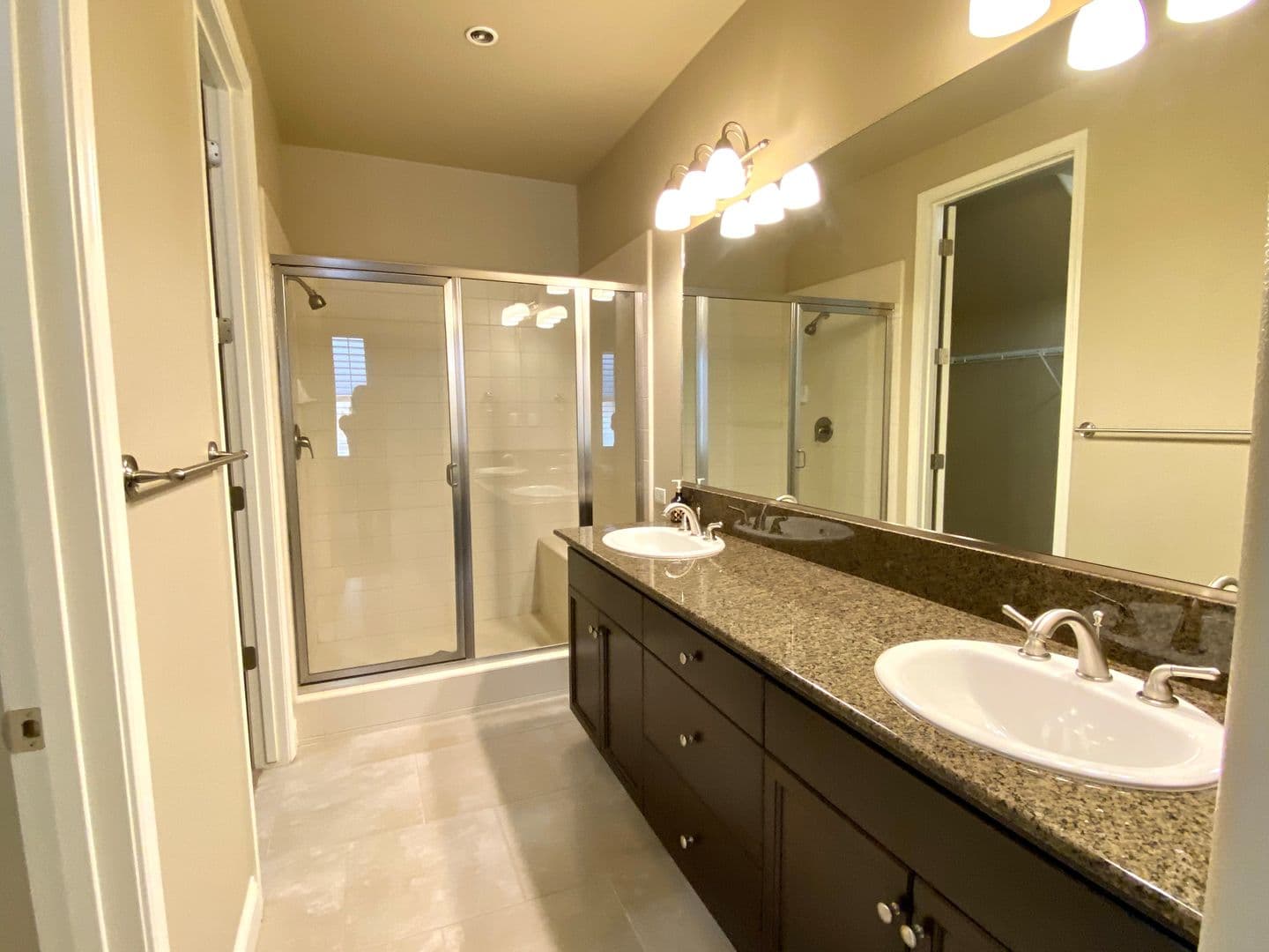 Fresno House: 2141 W. Juliet Way