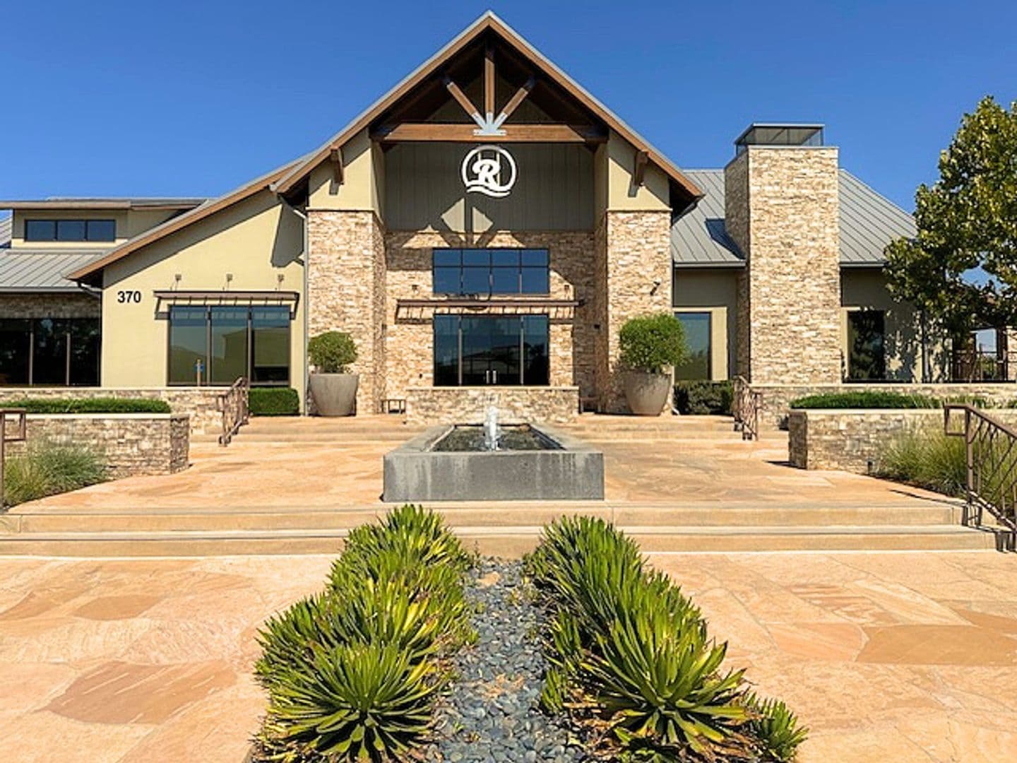 Madera House: 1819 Valley Rd S.