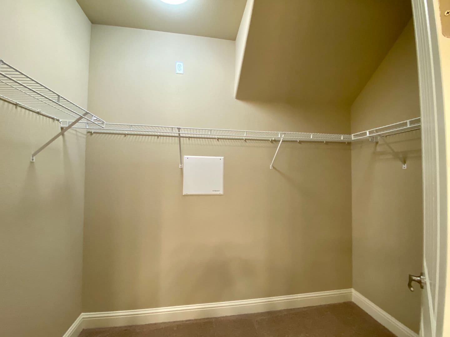 Fresno House: 2141 W. Juliet Way