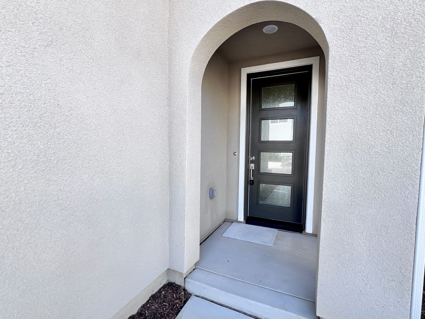 Clovis House: 1526 Woodhill Ln.