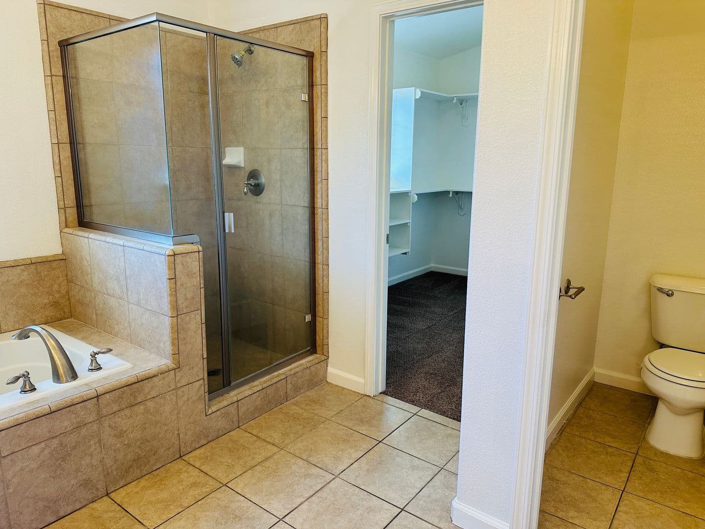 Madera House: 233 River Pt.