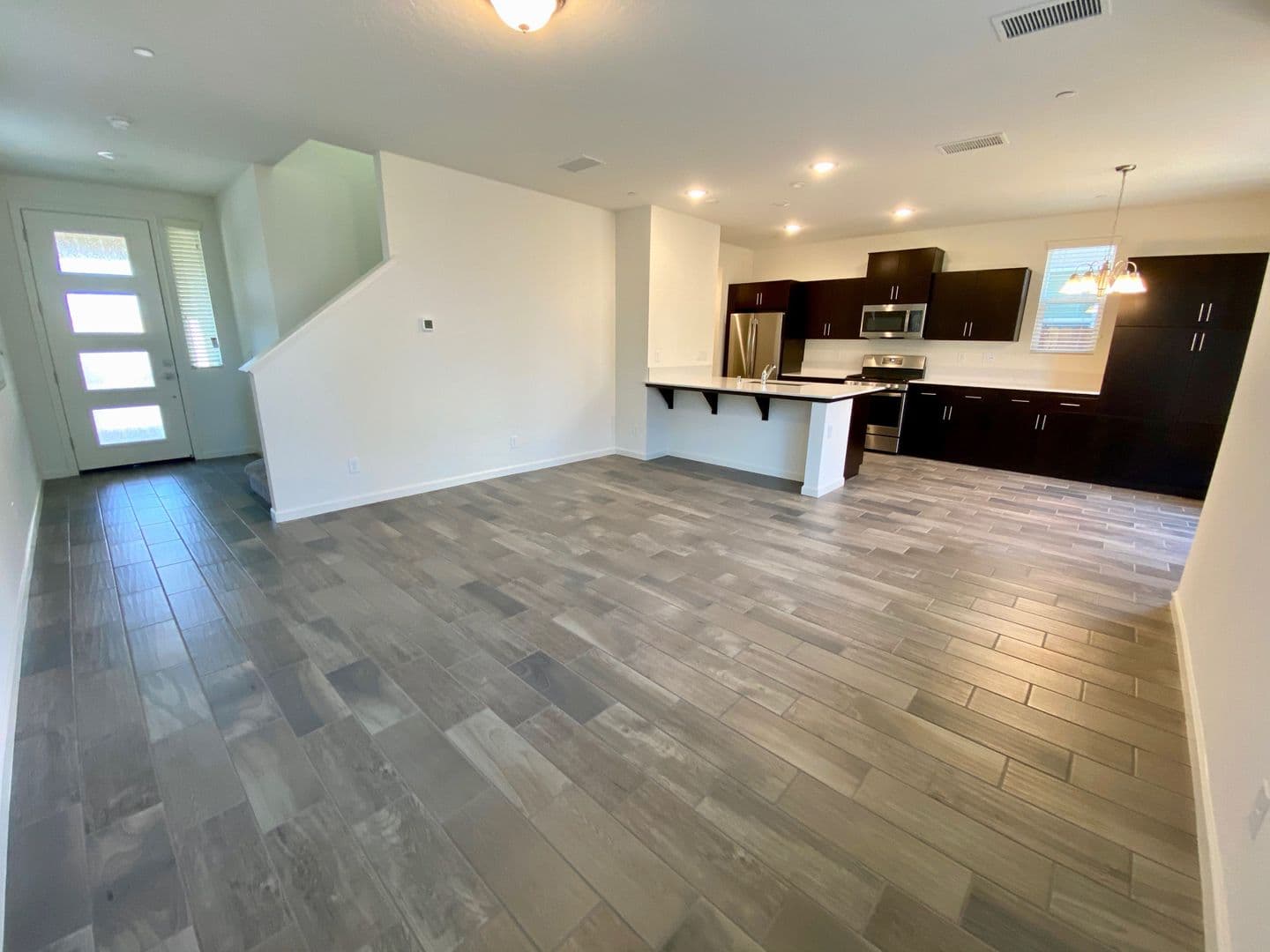 Clovis House: 1950 Minarets Ln.