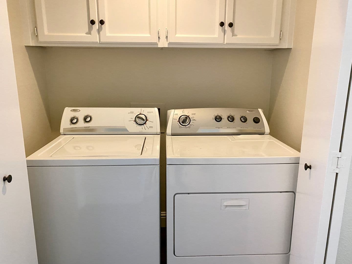 Fresno Condo: 8153 N. Cedar Ave. #114