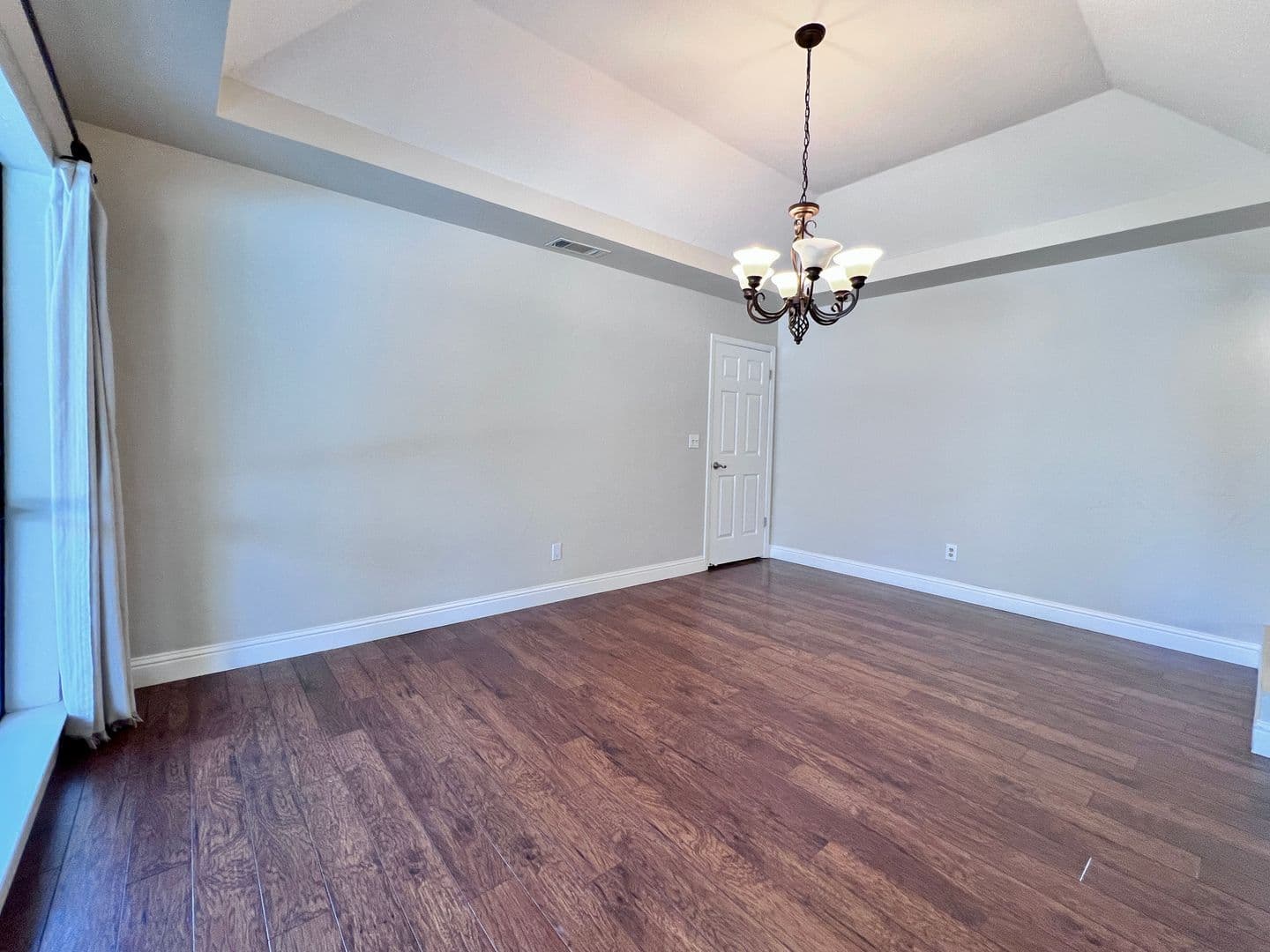 Fresno House: 1090 E. Cole Ave.