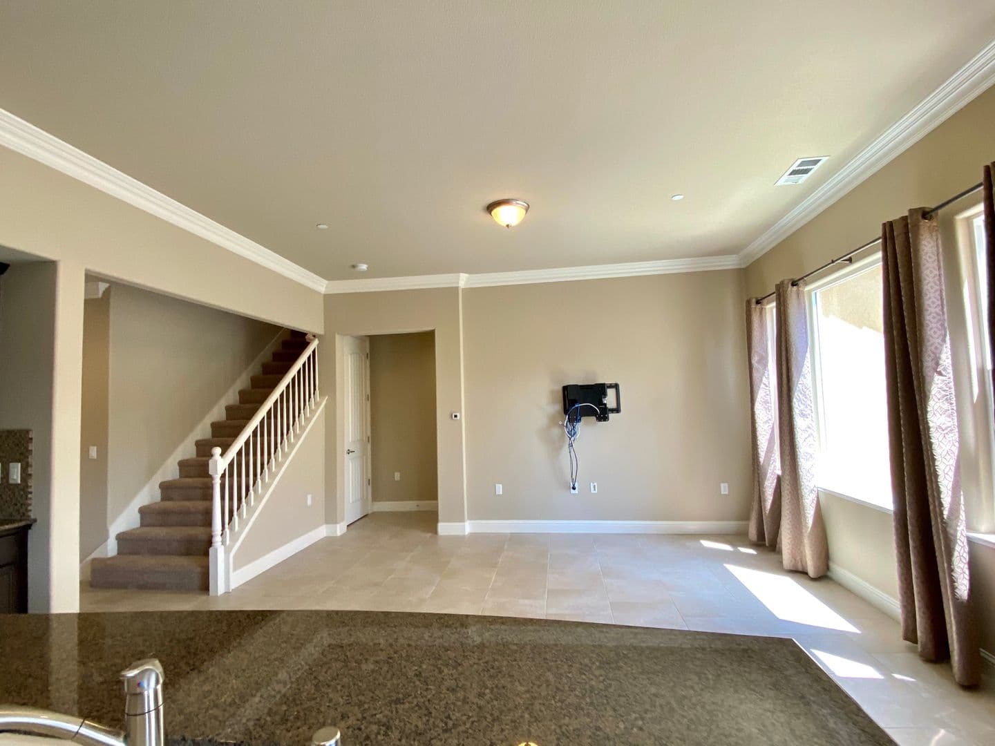 Fresno House: 2141 W. Juliet Way