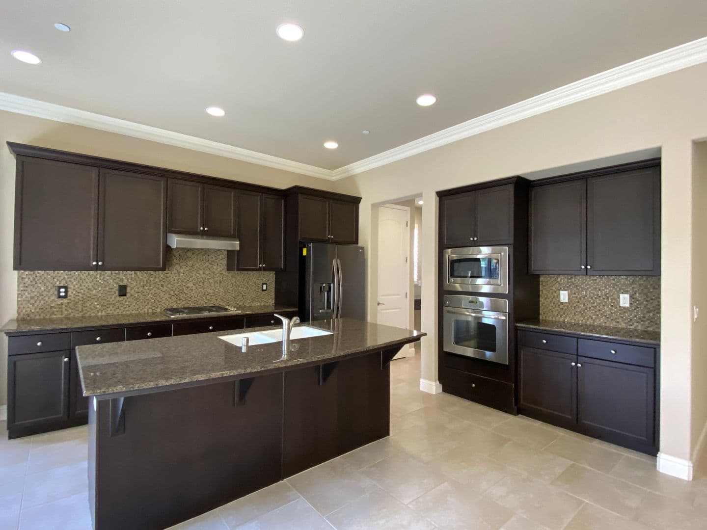 Fresno House: 2141 W. Juliet Way