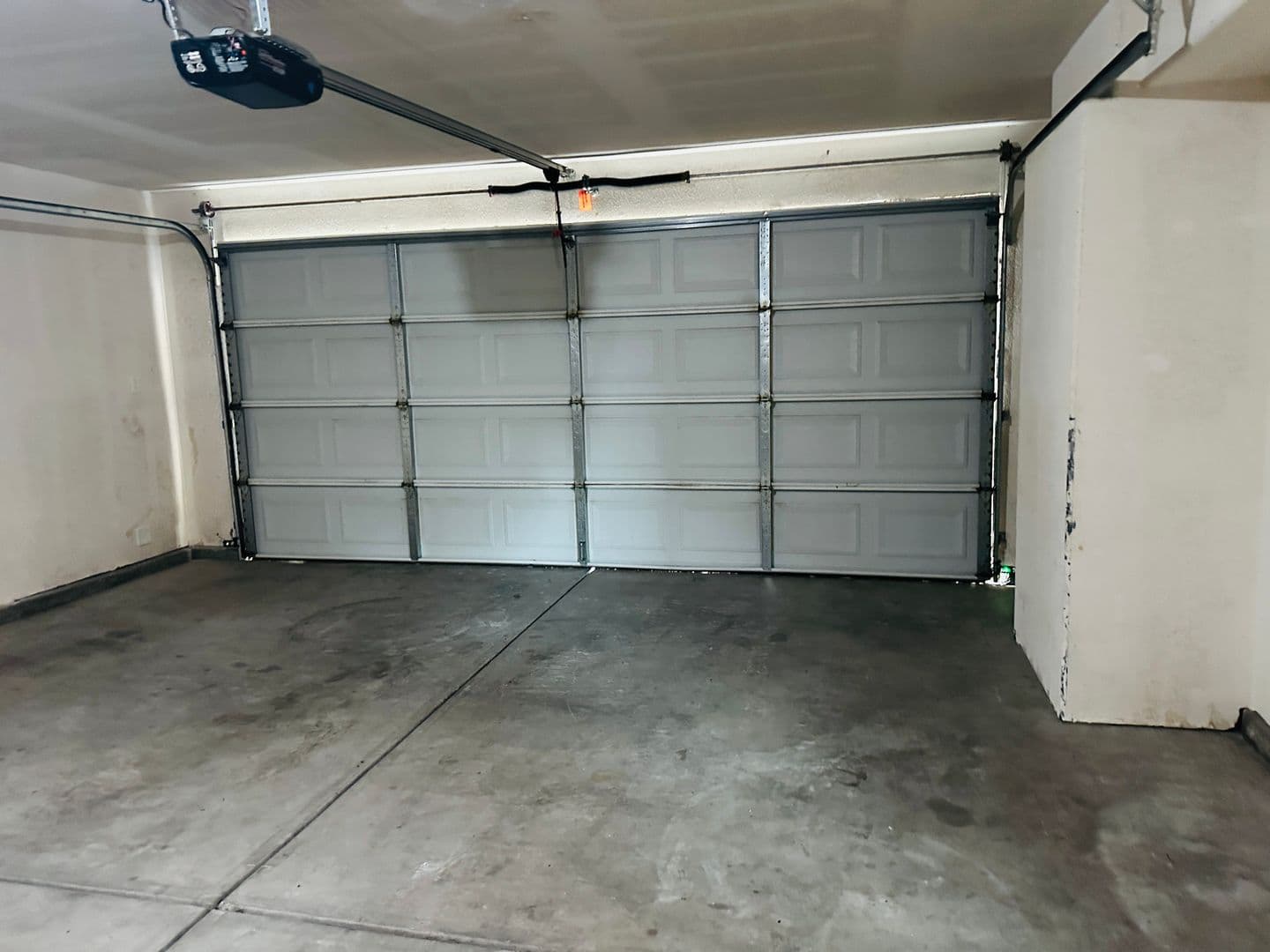 Madera House: 227 River Point