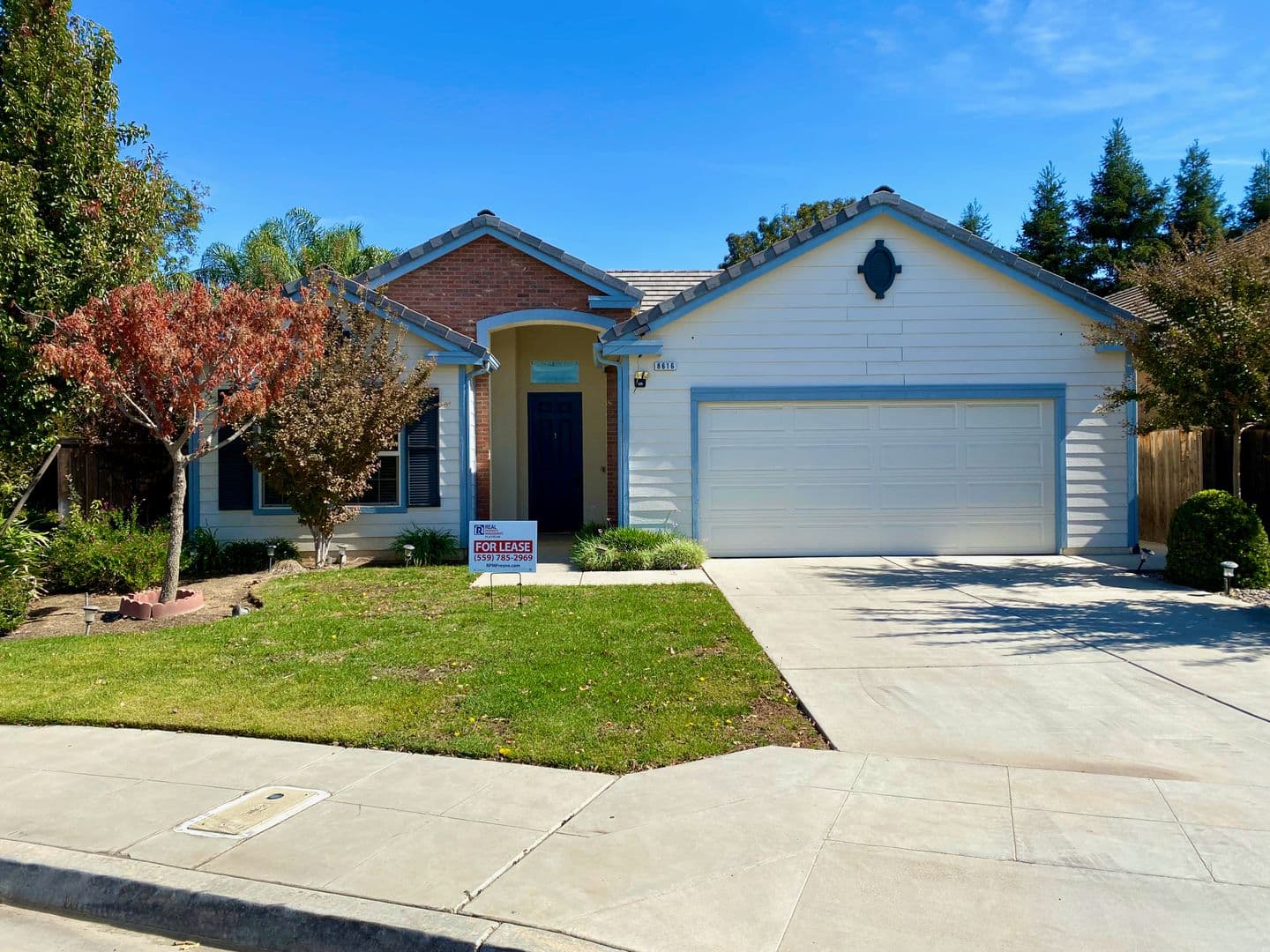 Fresno House: 8616 N. Garden Ave.