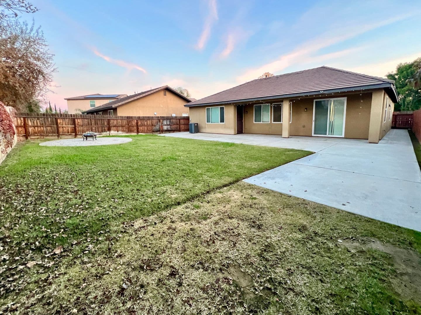 Fresno House: 5585 E Edna Ave