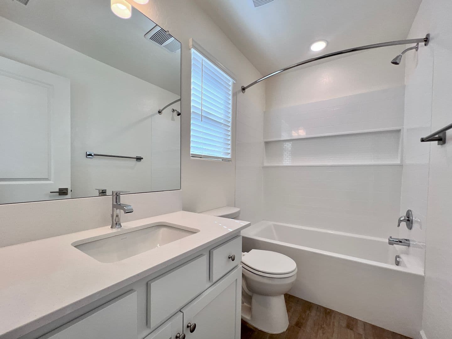 Clovis House: 1526 Woodhill Ln.