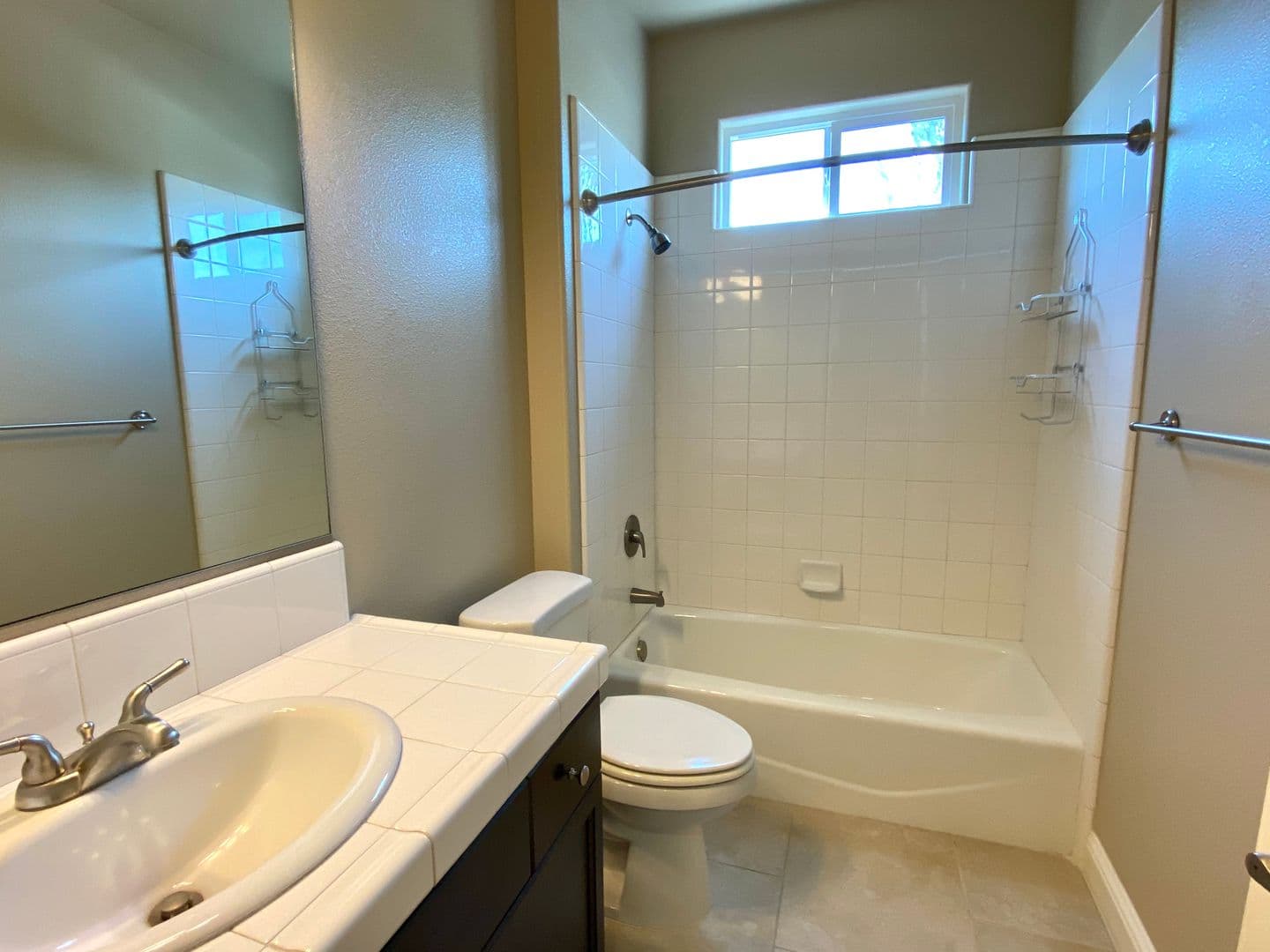 Fresno House: 2141 W. Juliet Way