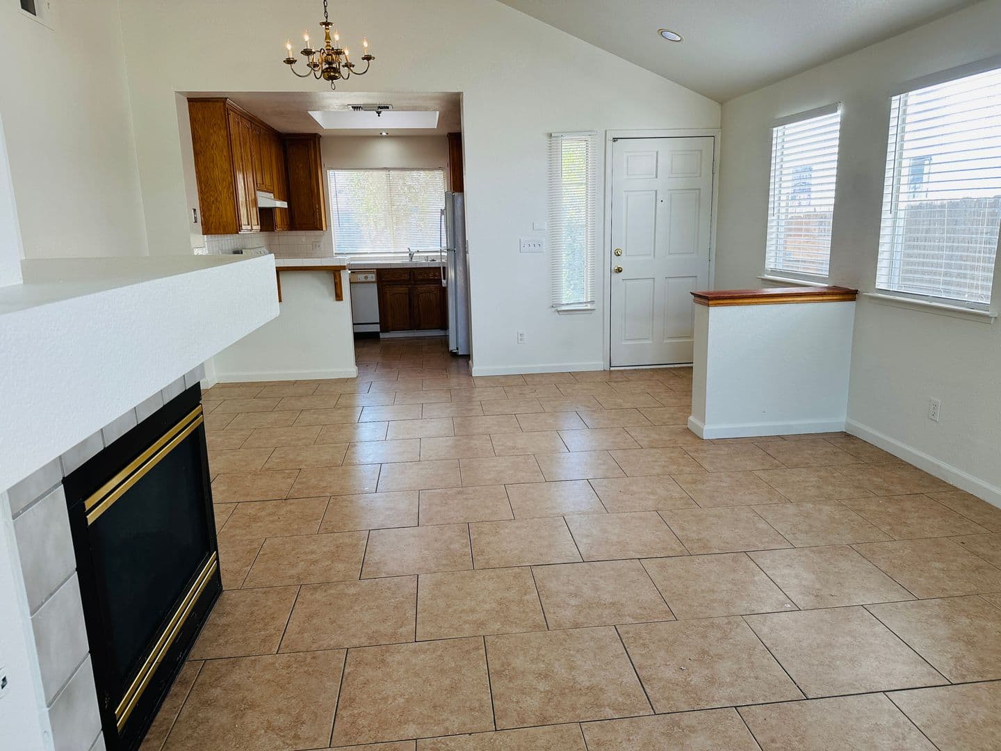 Fresno House: 4274 W. Weldon Ave.