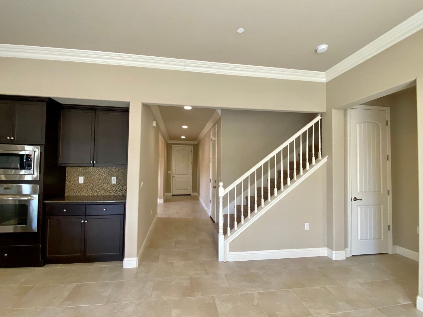 Fresno House: 2141 W. Juliet Way