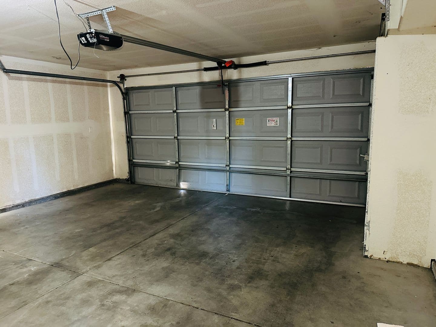 Madera House: 233 River Pt.