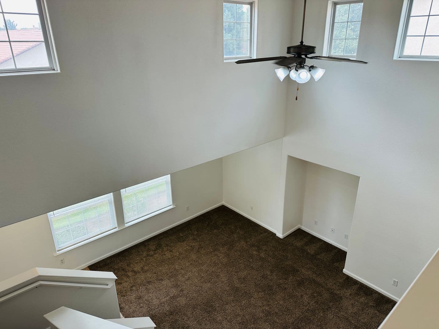Madera House: 227 River Point