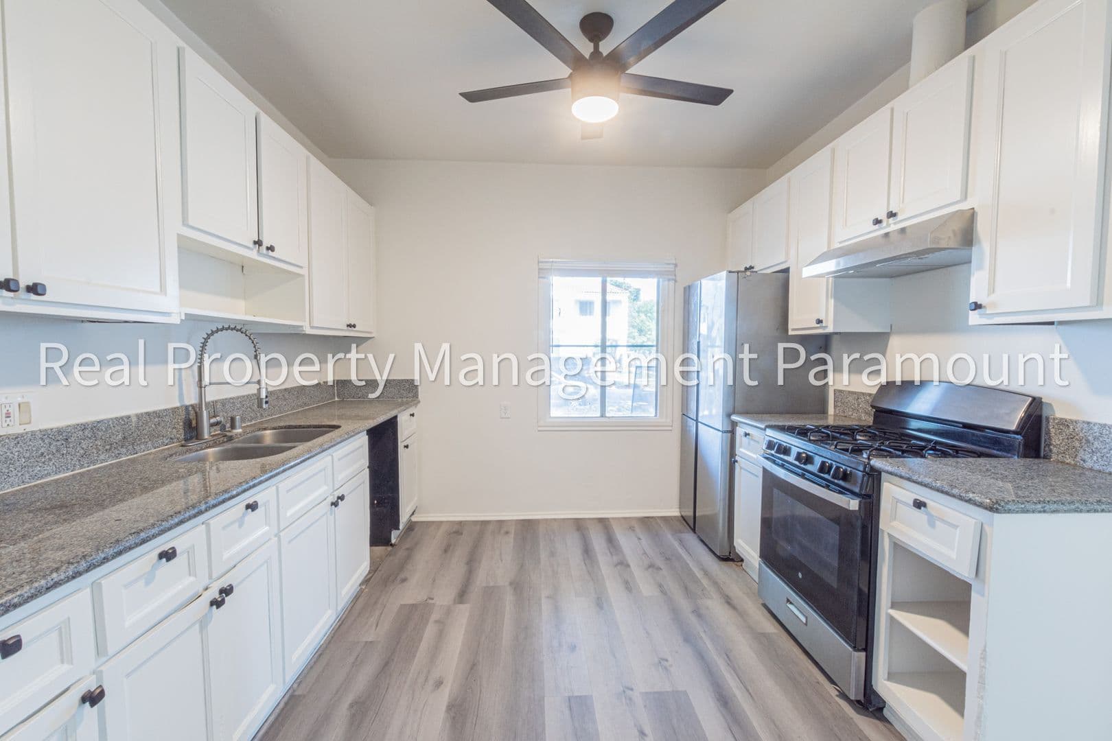 Los Angeles Apartment: 2759 Mansfield Ave