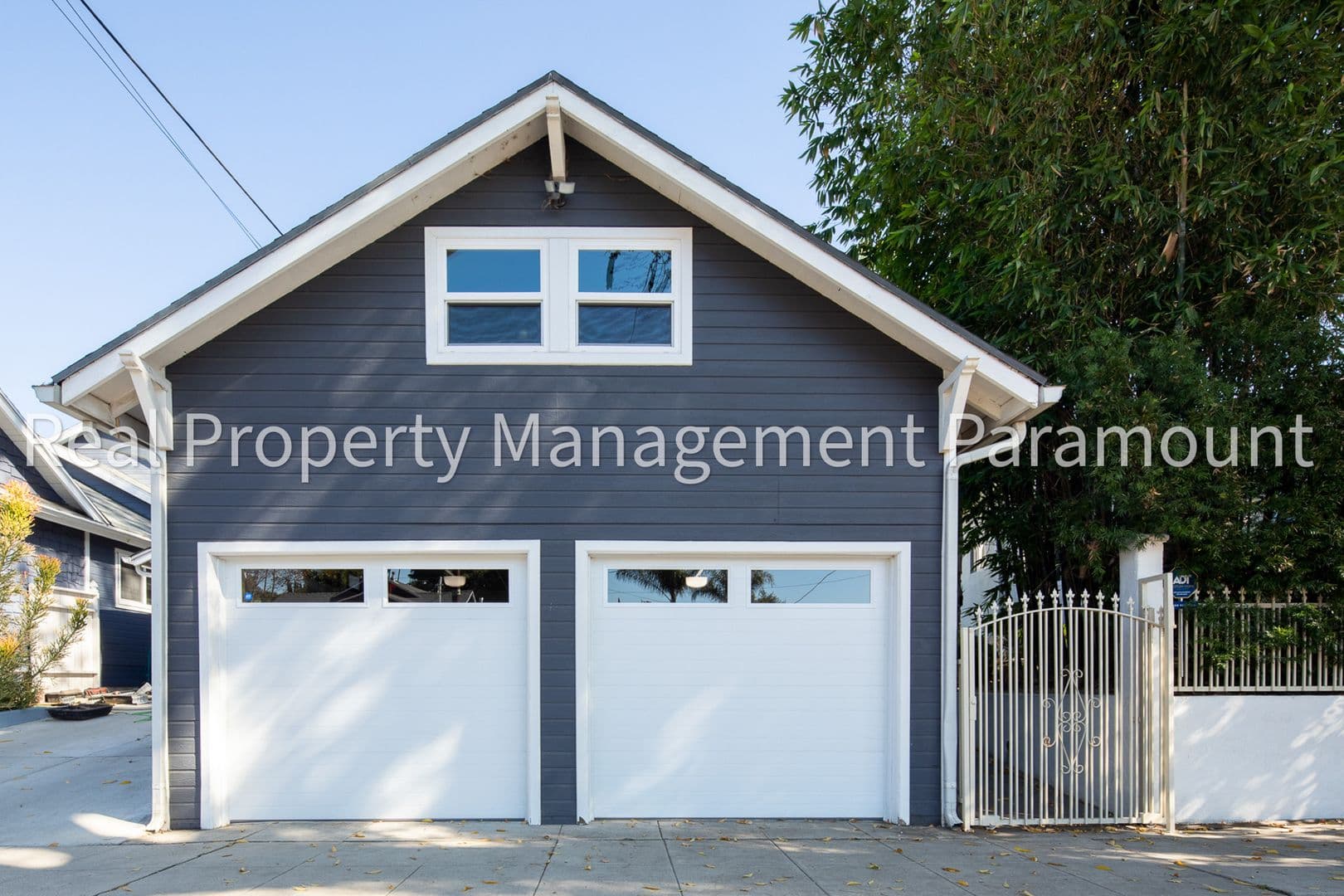 Los Angeles House: 1606 Myra Ave